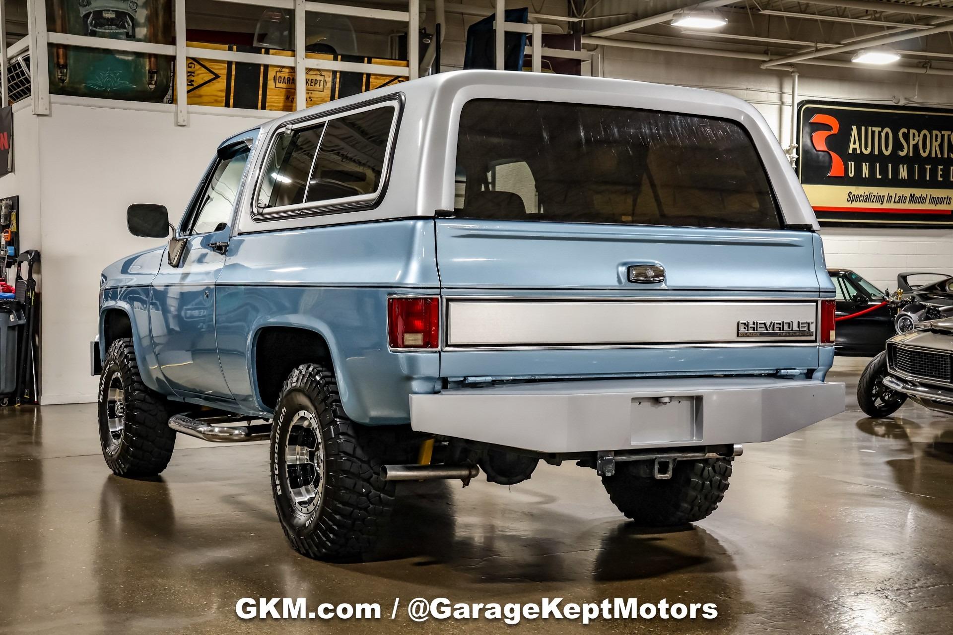Restored 1990 Chevrolet K5 Blazer Silverado - 3