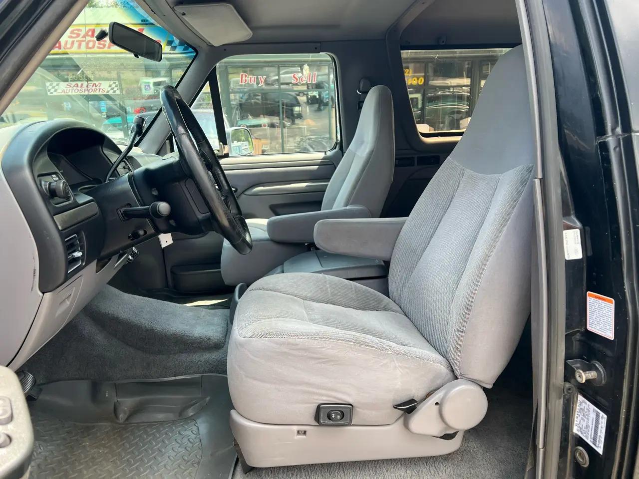 1995 Ford Bronco XLT