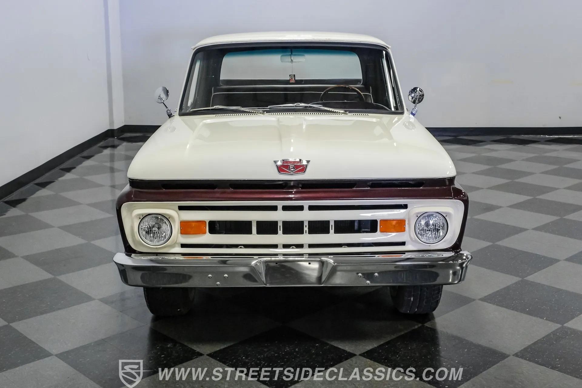 1961 Ford F-100
