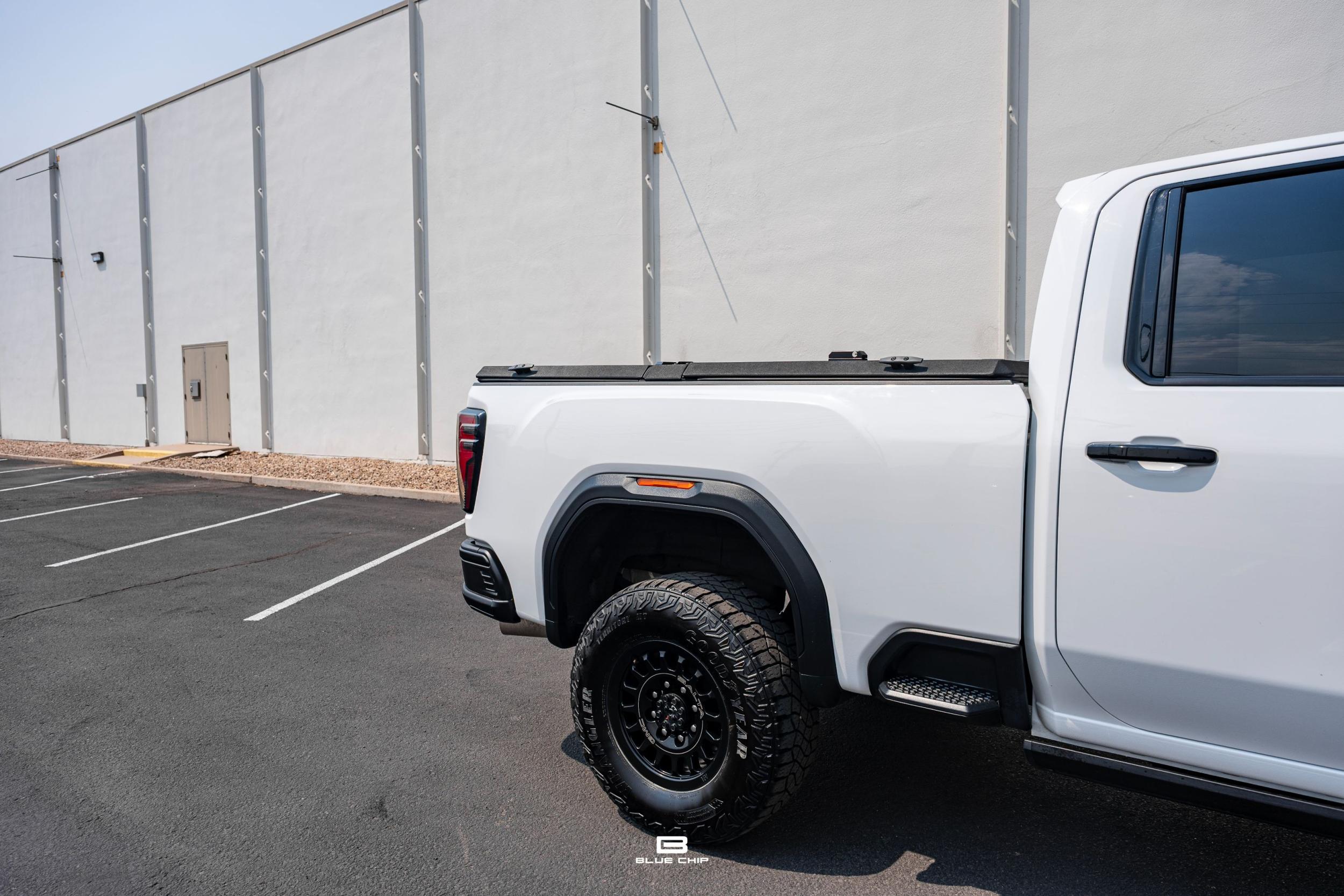 2024 GMC Sierra 2500 AT4X AEV Edition