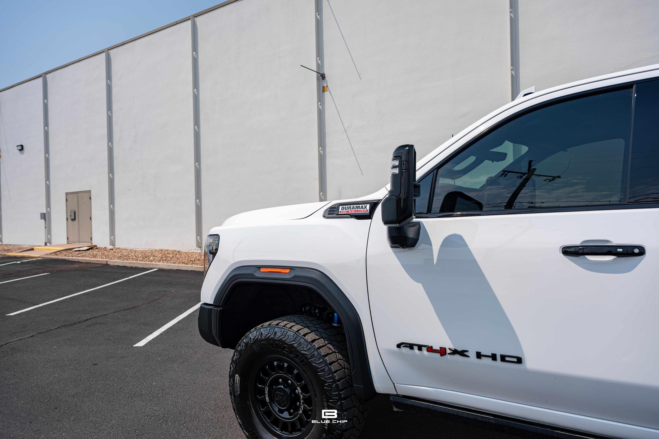 2024 GMC Sierra 2500 AT4X AEV Edition - 3