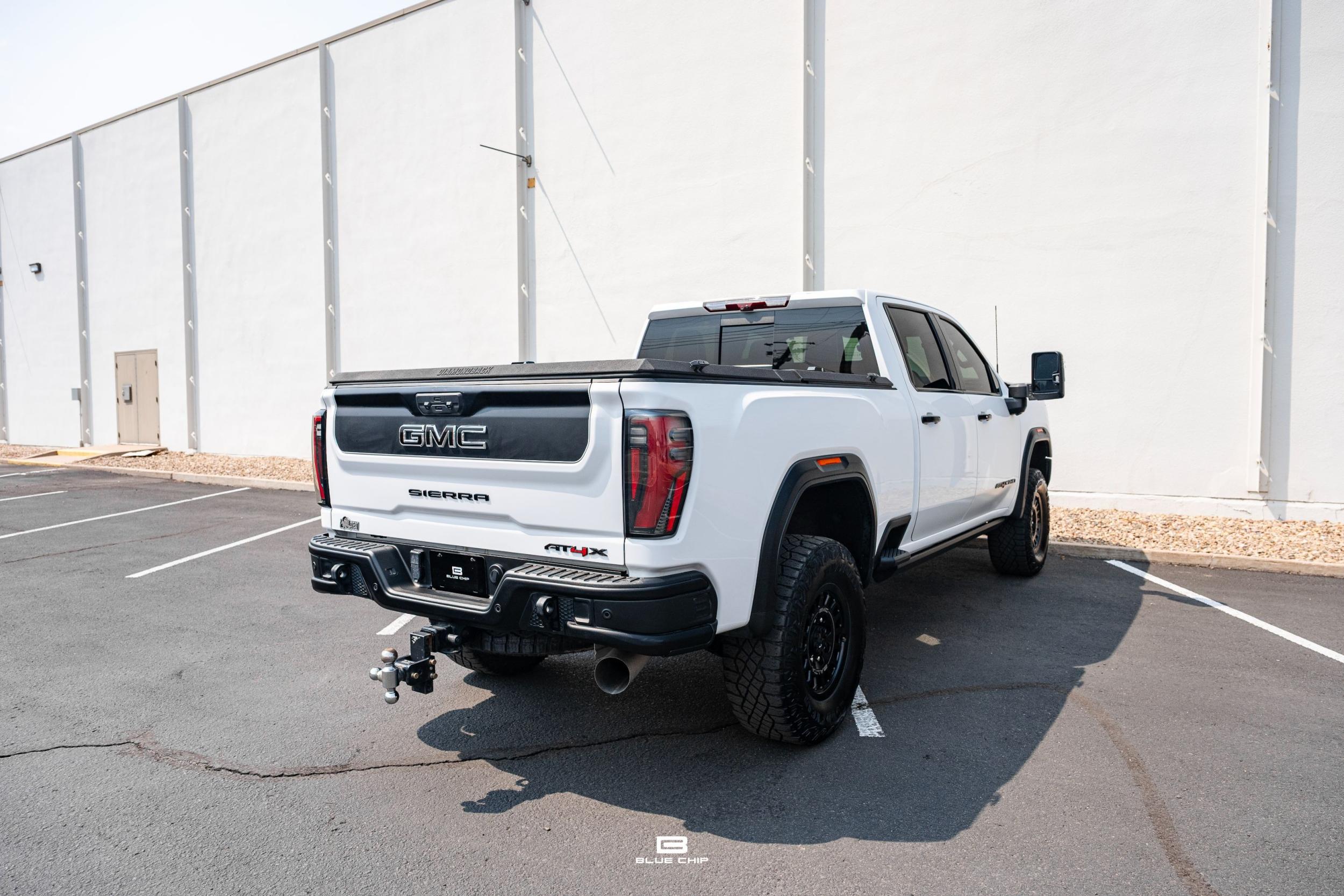 2024 GMC Sierra 2500 AT4X AEV Edition
