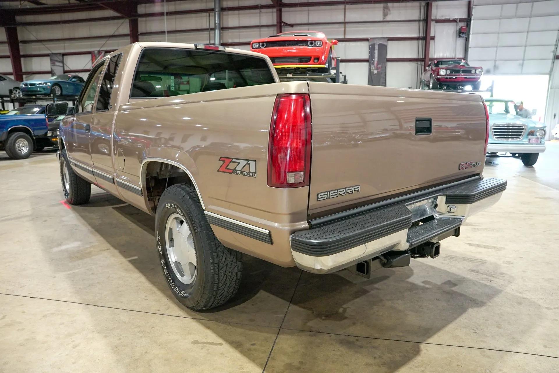 1997 GMC Sierra 1500 SLE - 5