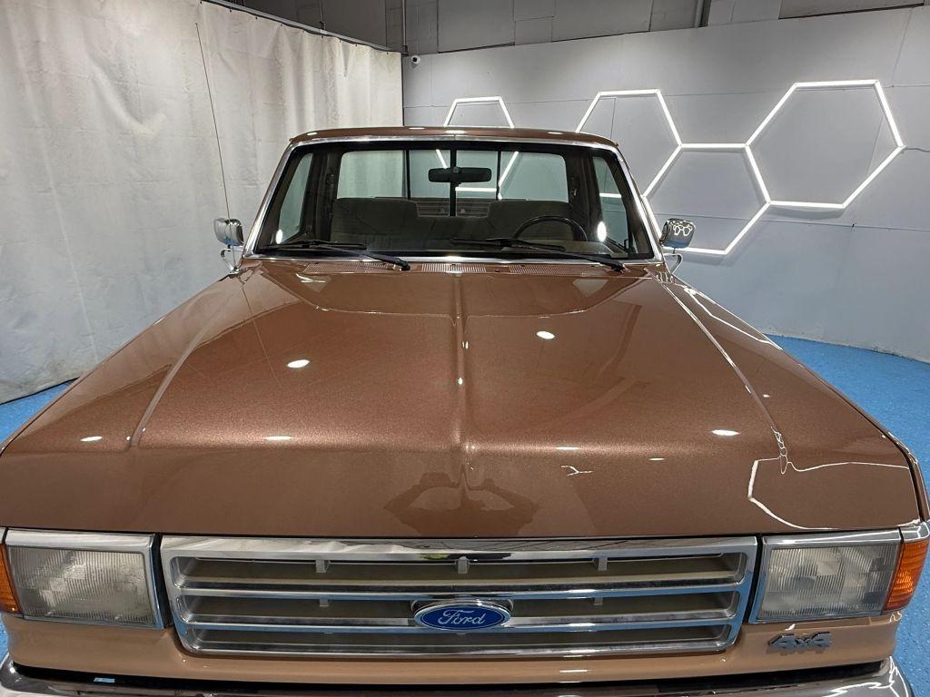 1989 Ford F-250 XLT Lariat