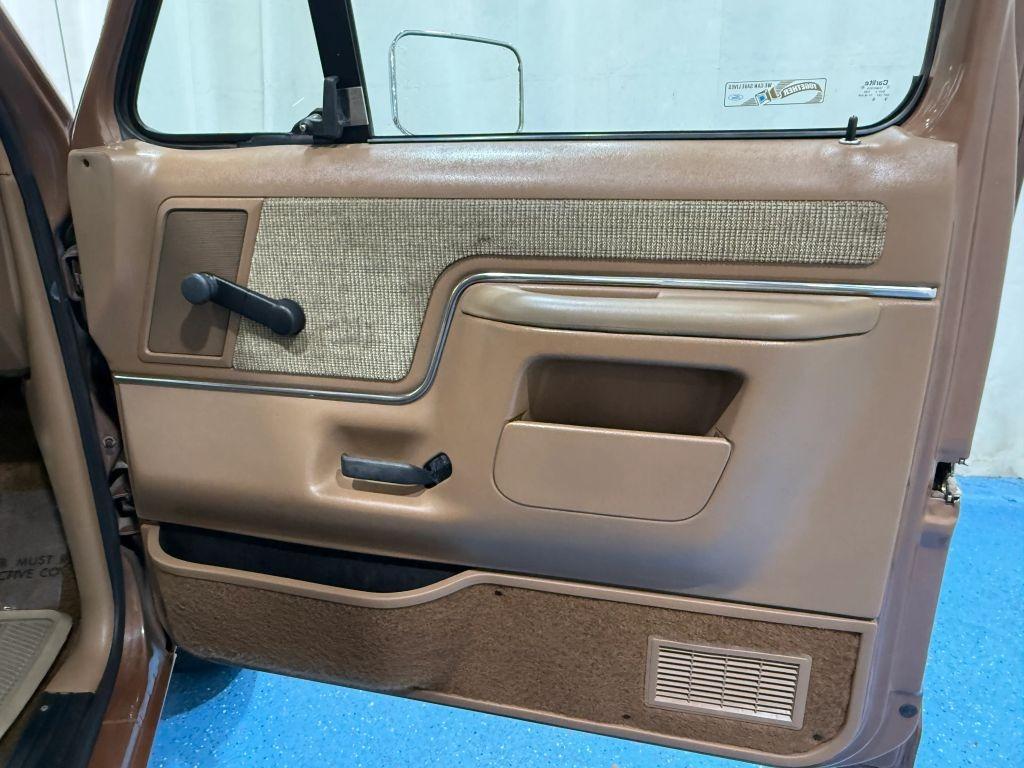 1989 Ford F-250 XLT Lariat