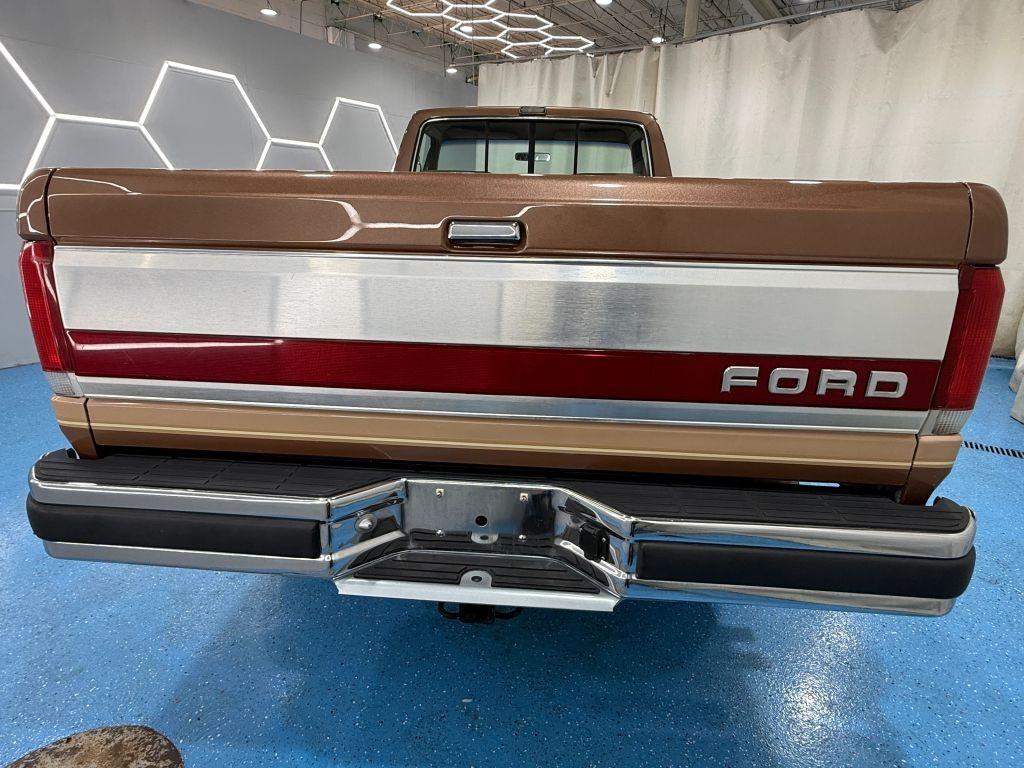 1989 Ford F-250 XLT Lariat