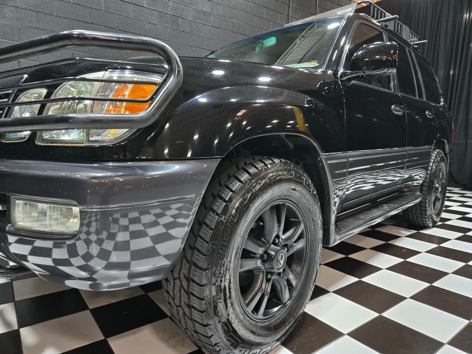 2004 Lexus LX 470
