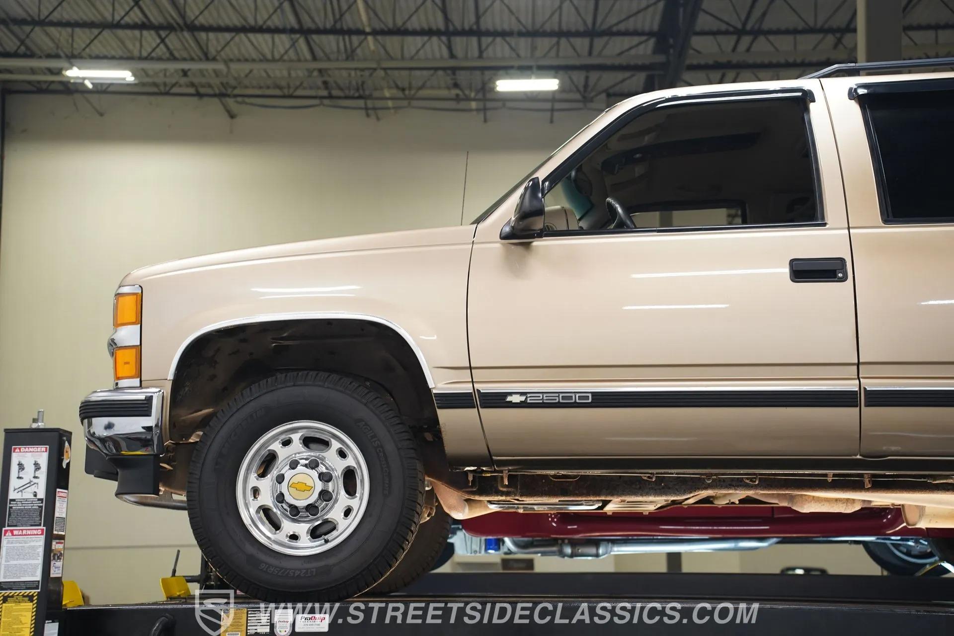 1999 Chevrolet Suburban 2500