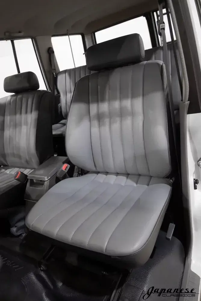 1992 Land Cruiser J77