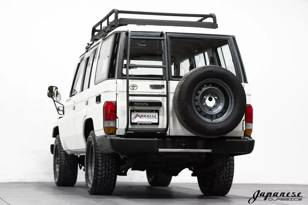 1992 Land Cruiser J77 - 4