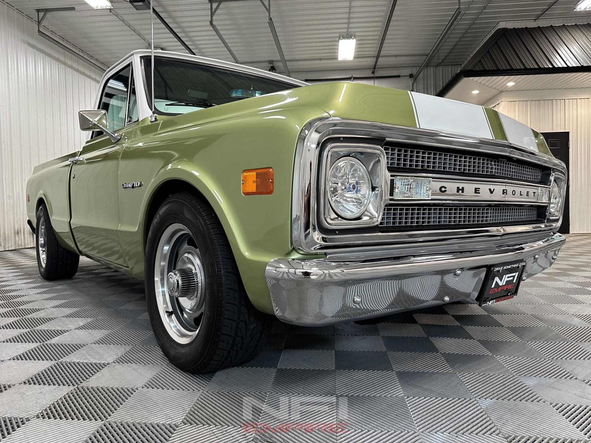 1972 Chevrolet C10 4x4 Restomod - 2