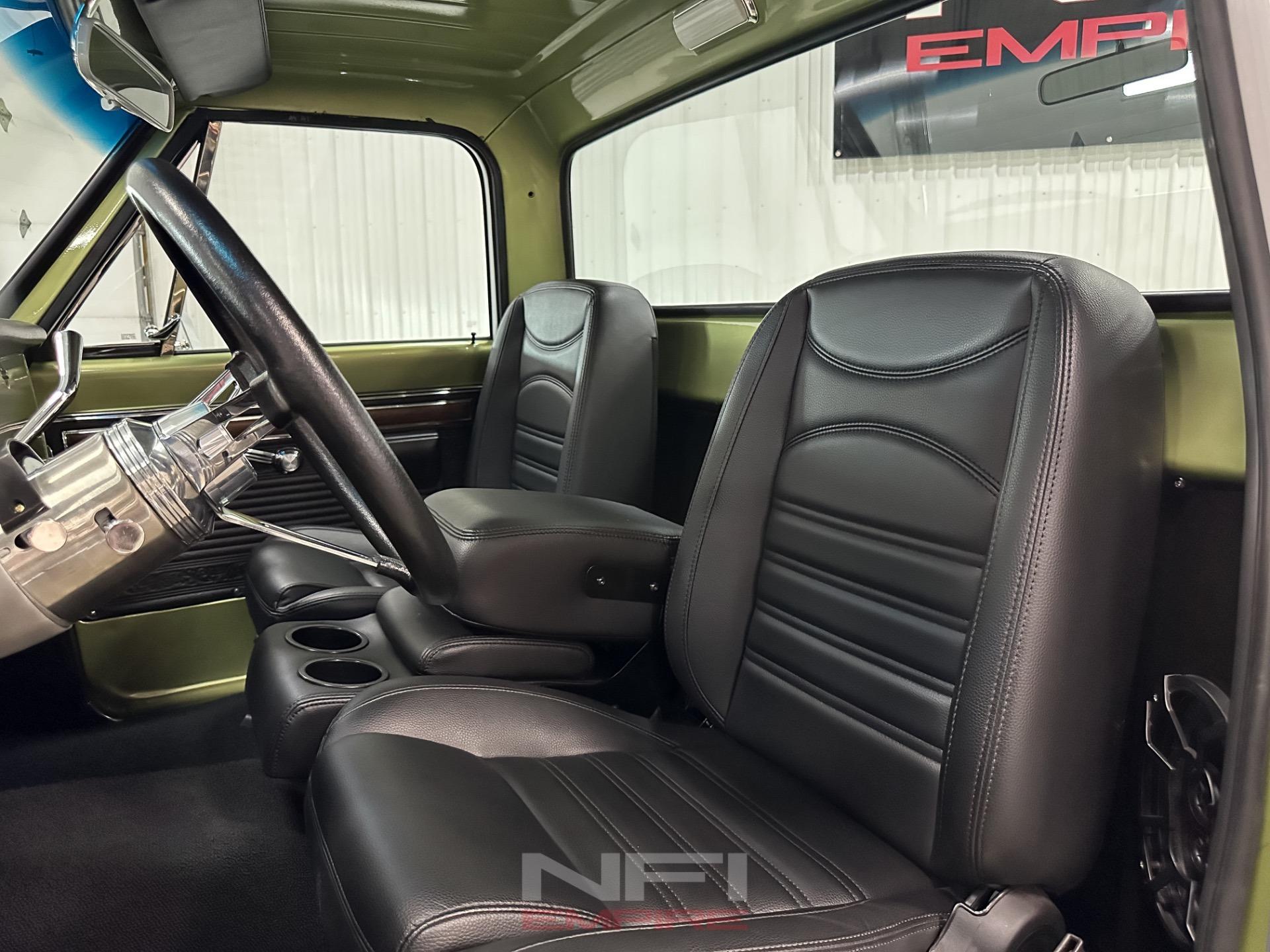 1972 Chevrolet C10 4x4 Restomod