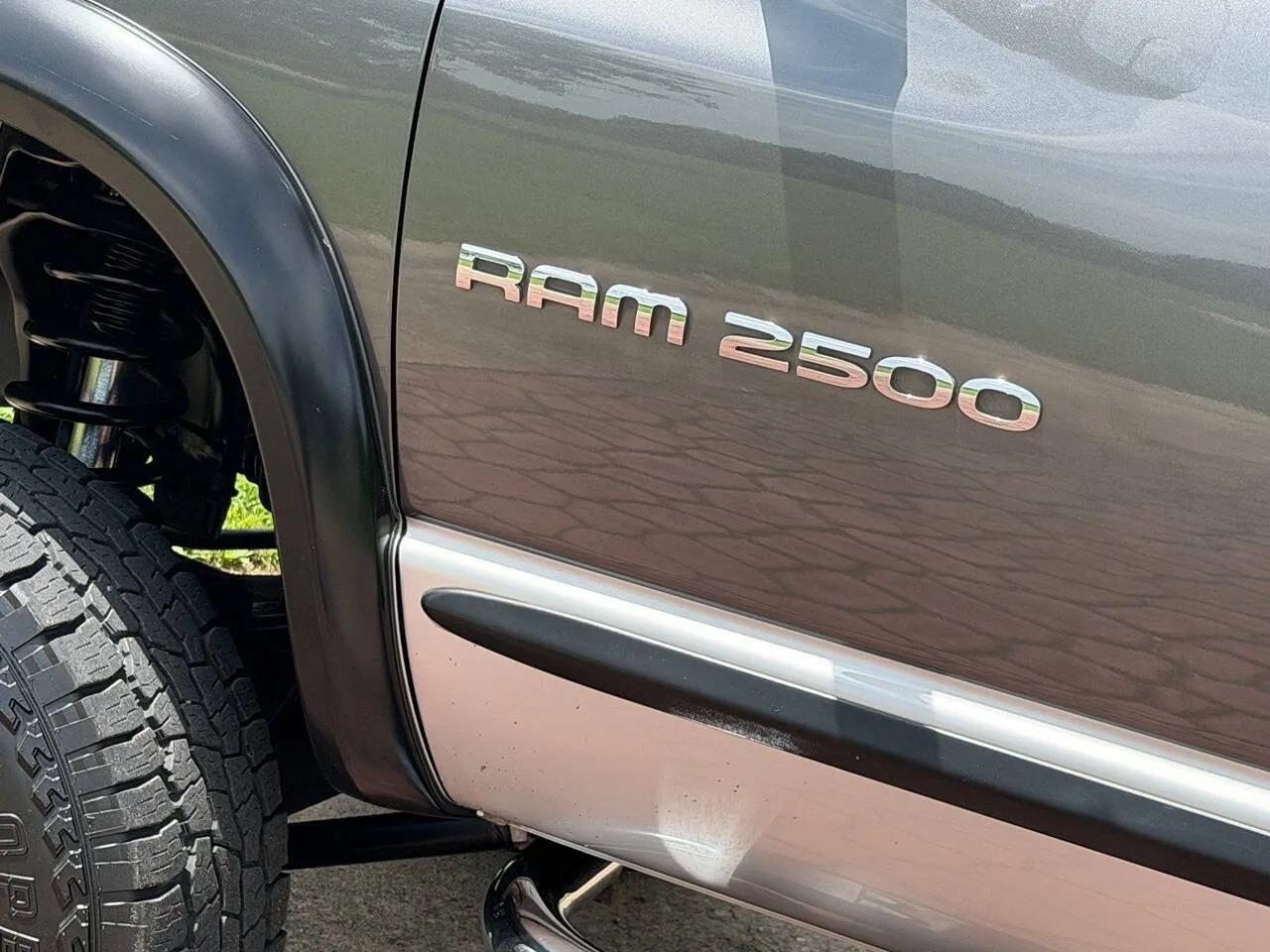 2004 Dodge Ram 2500 SLT