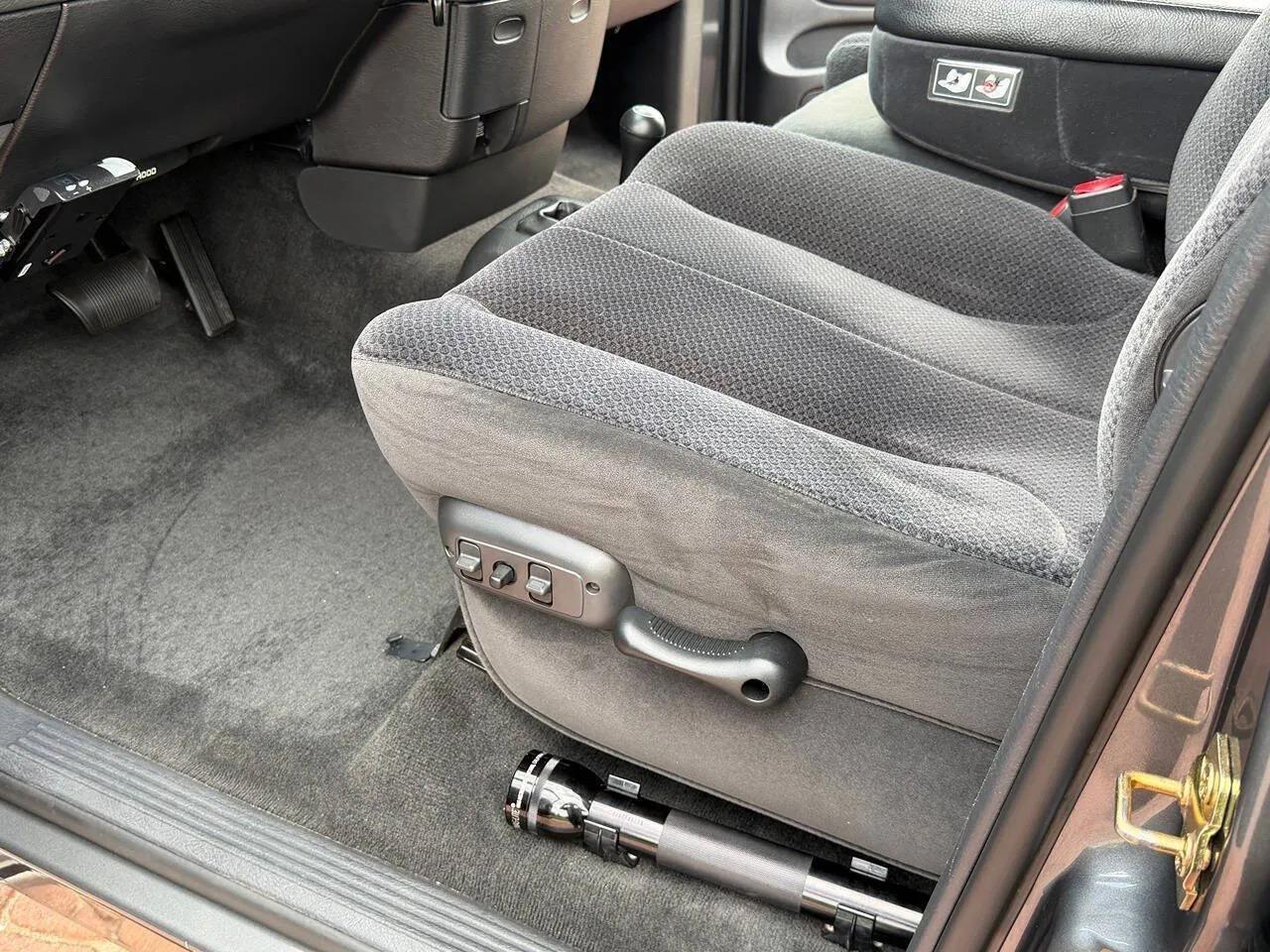 2004 Dodge Ram 2500 SLT