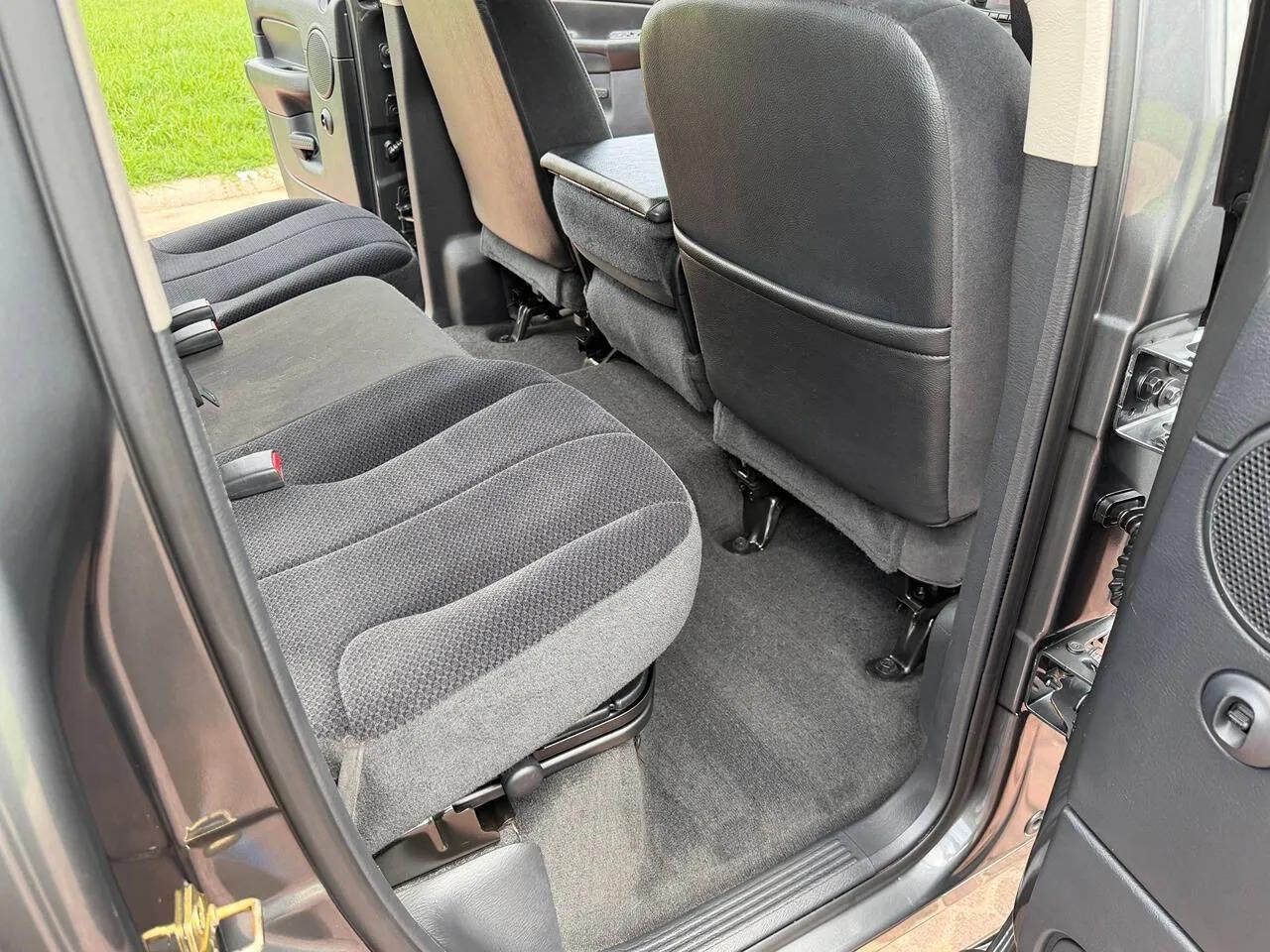 2004 Dodge Ram 2500 SLT
