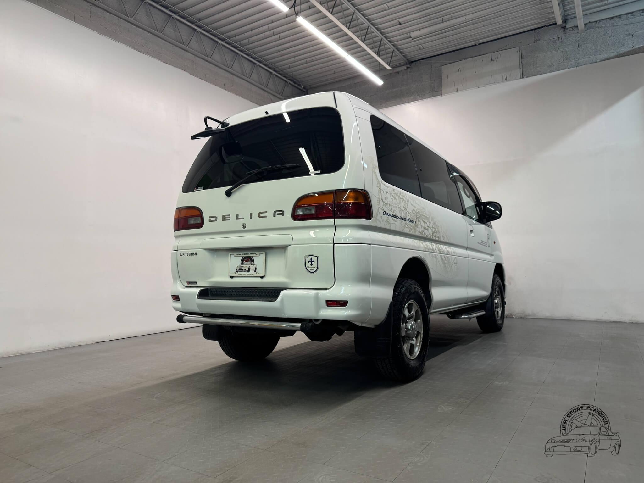 2000 Mitsubishi Delica Space Gear Chamonix