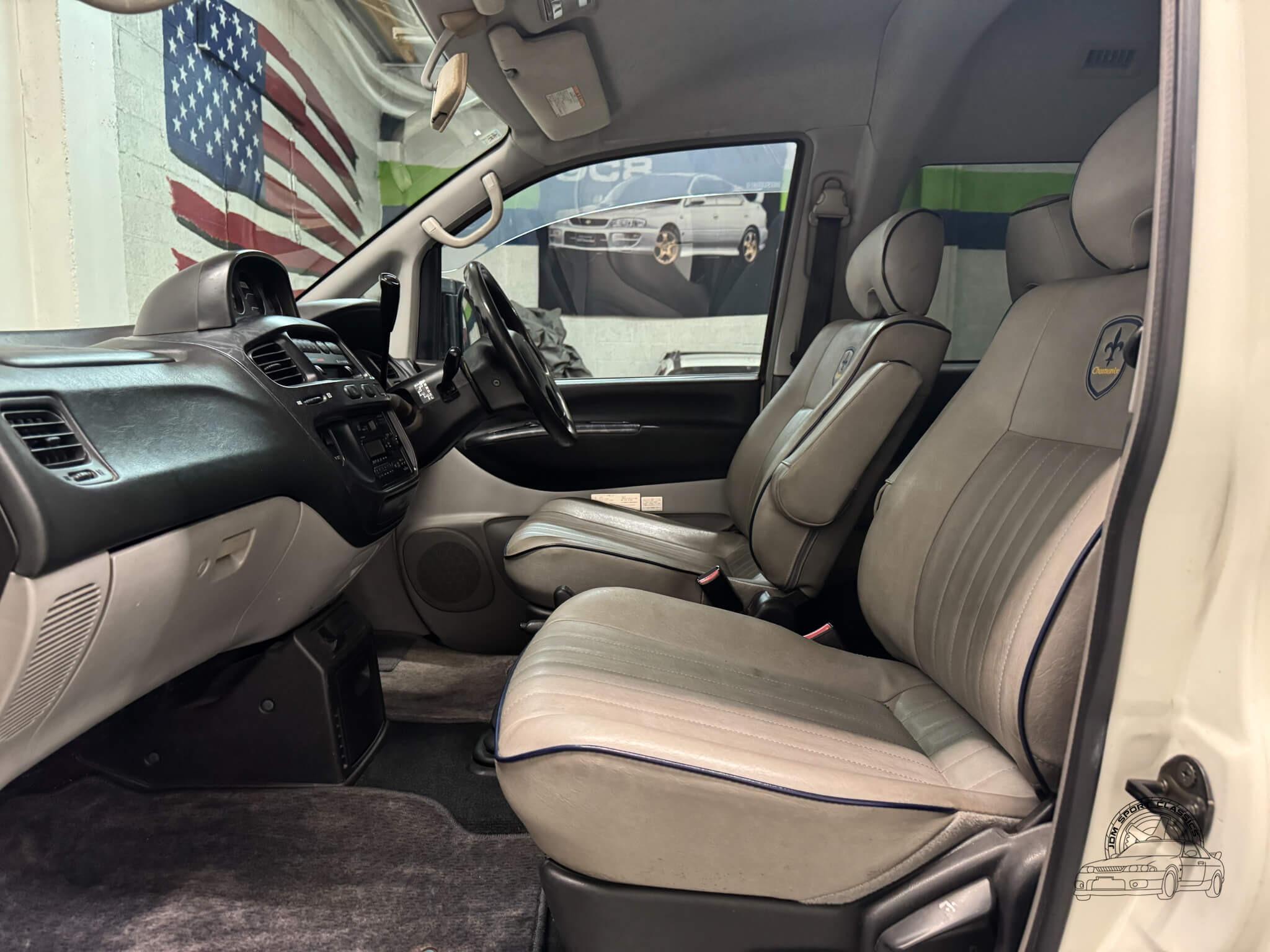 2000 Mitsubishi Delica Space Gear Chamonix