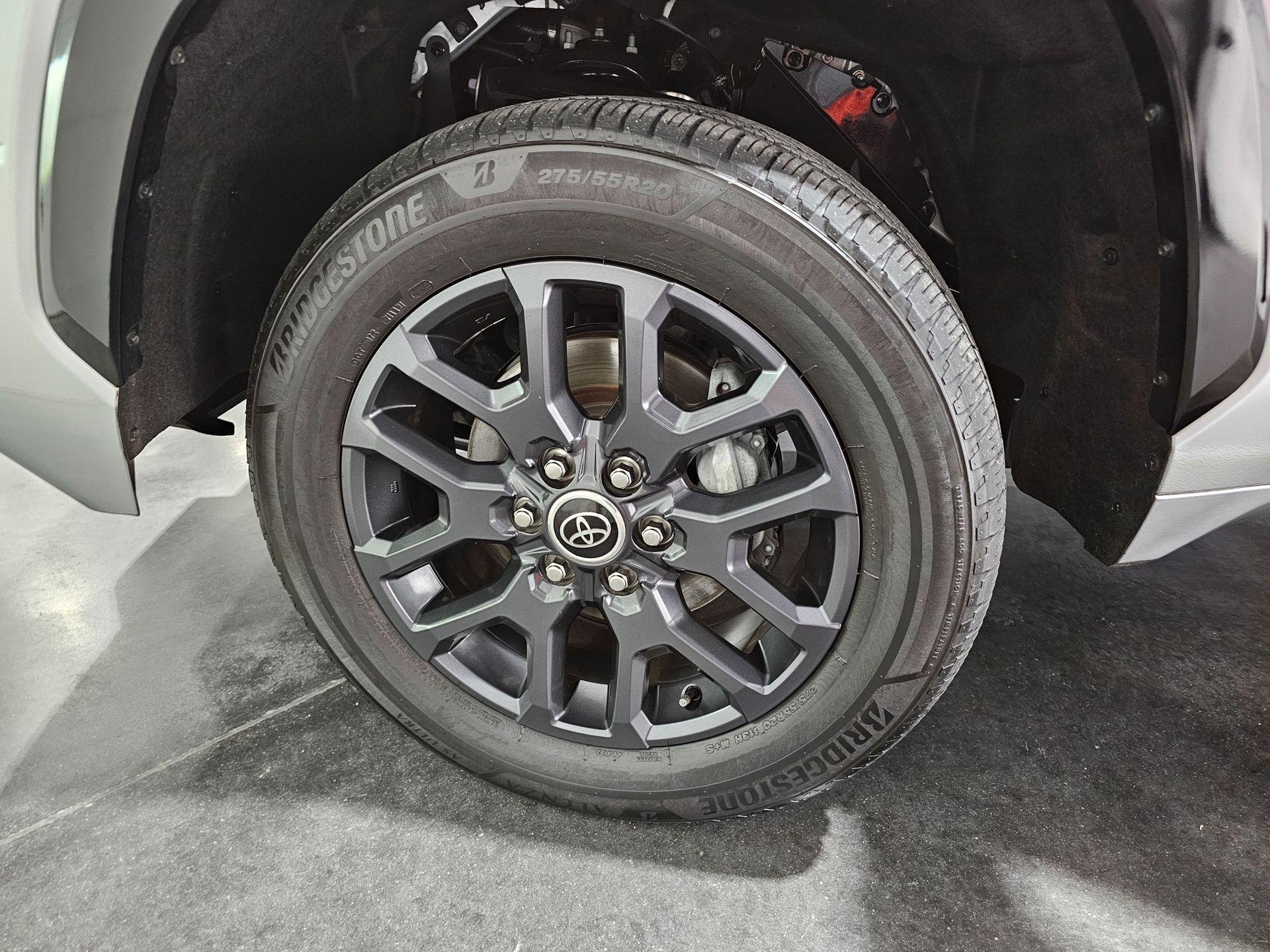 2022 Toyota Tundra Platinum