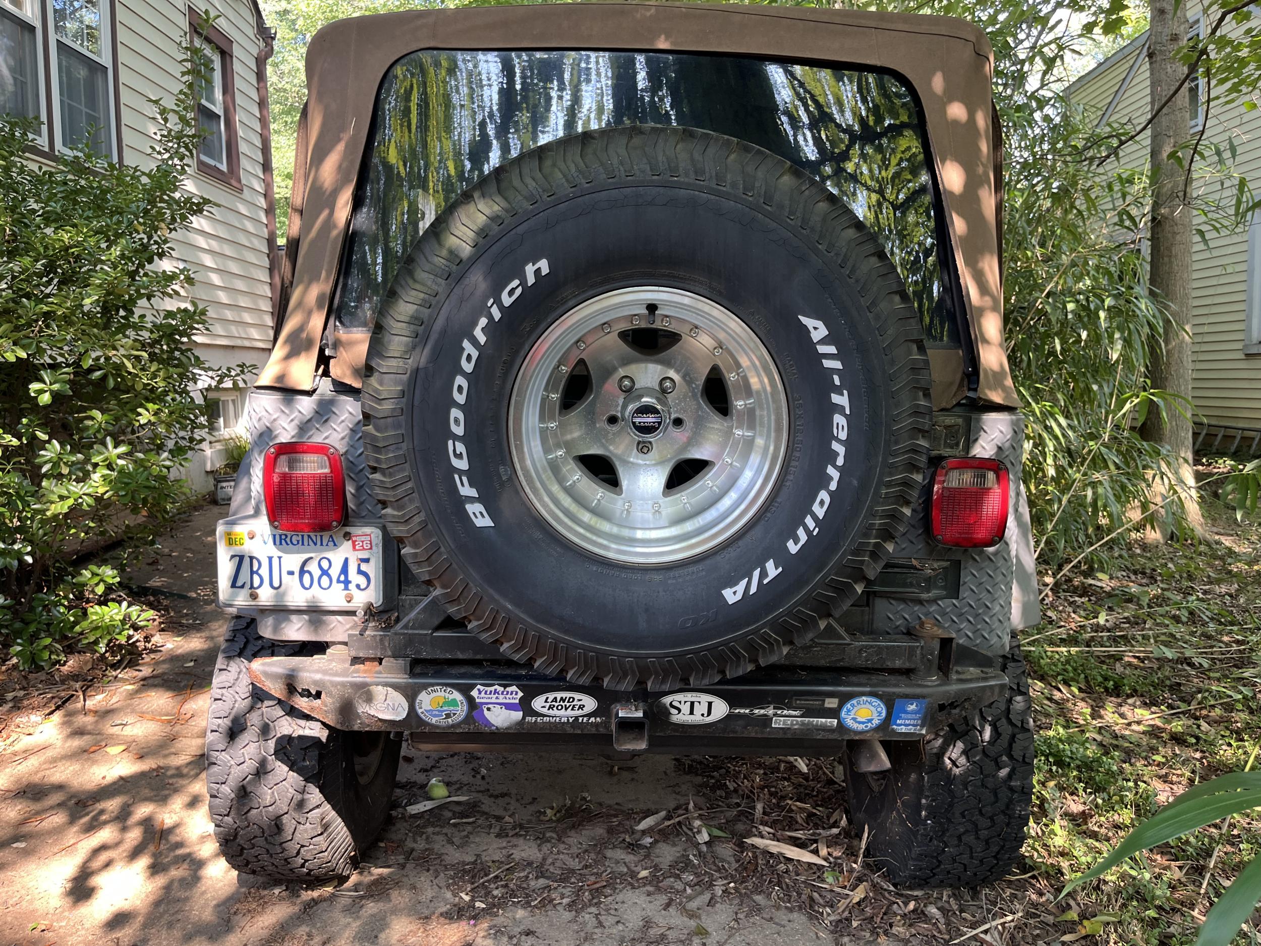 1998 Jeep Wrangler Sahara - 3