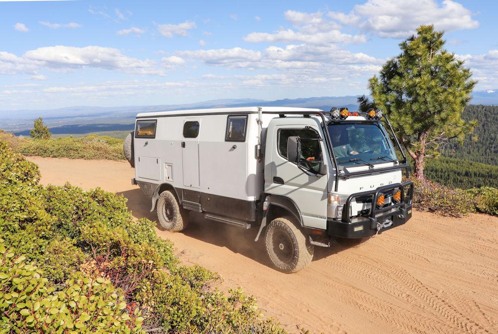  EarthCruiser EXP