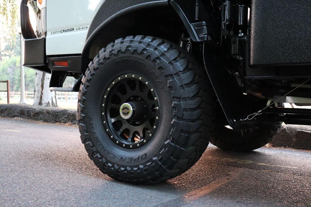 2020 EarthCruiser EXP