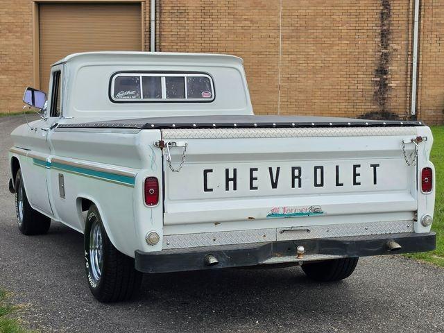 1963 Chevrolet C10 Custom Cab - 4