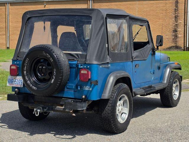 1993 Jeep Wrangler YJ - 3