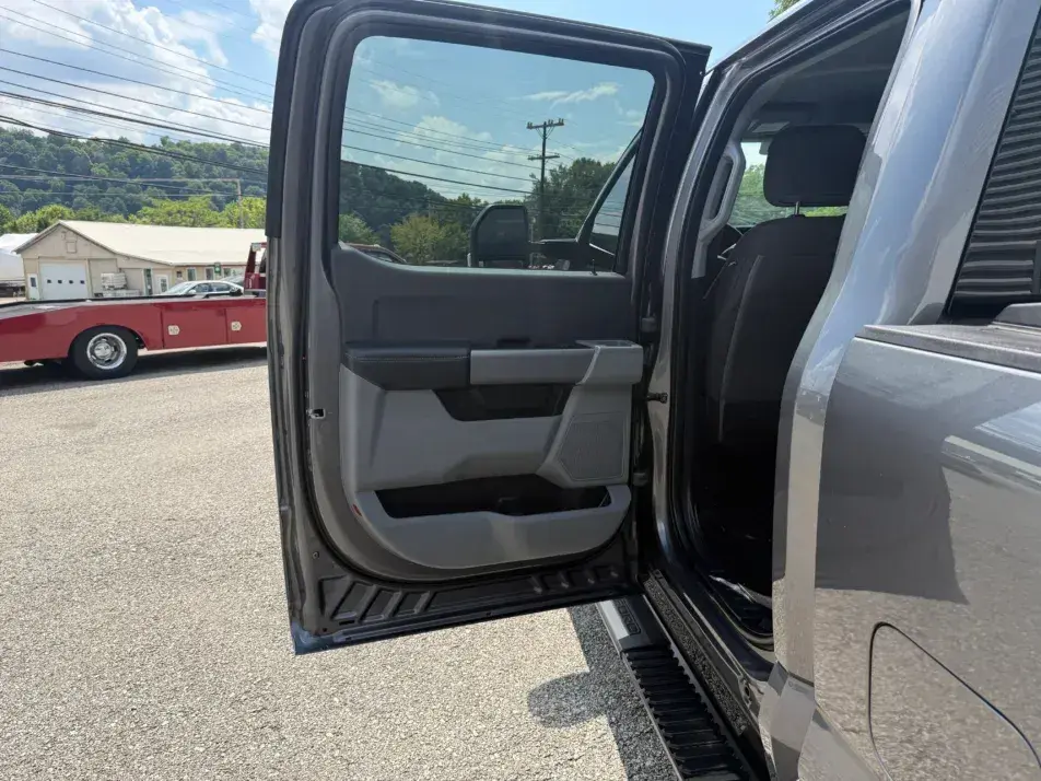 2023 Ford F-250 XL Super Duty Crew Cab