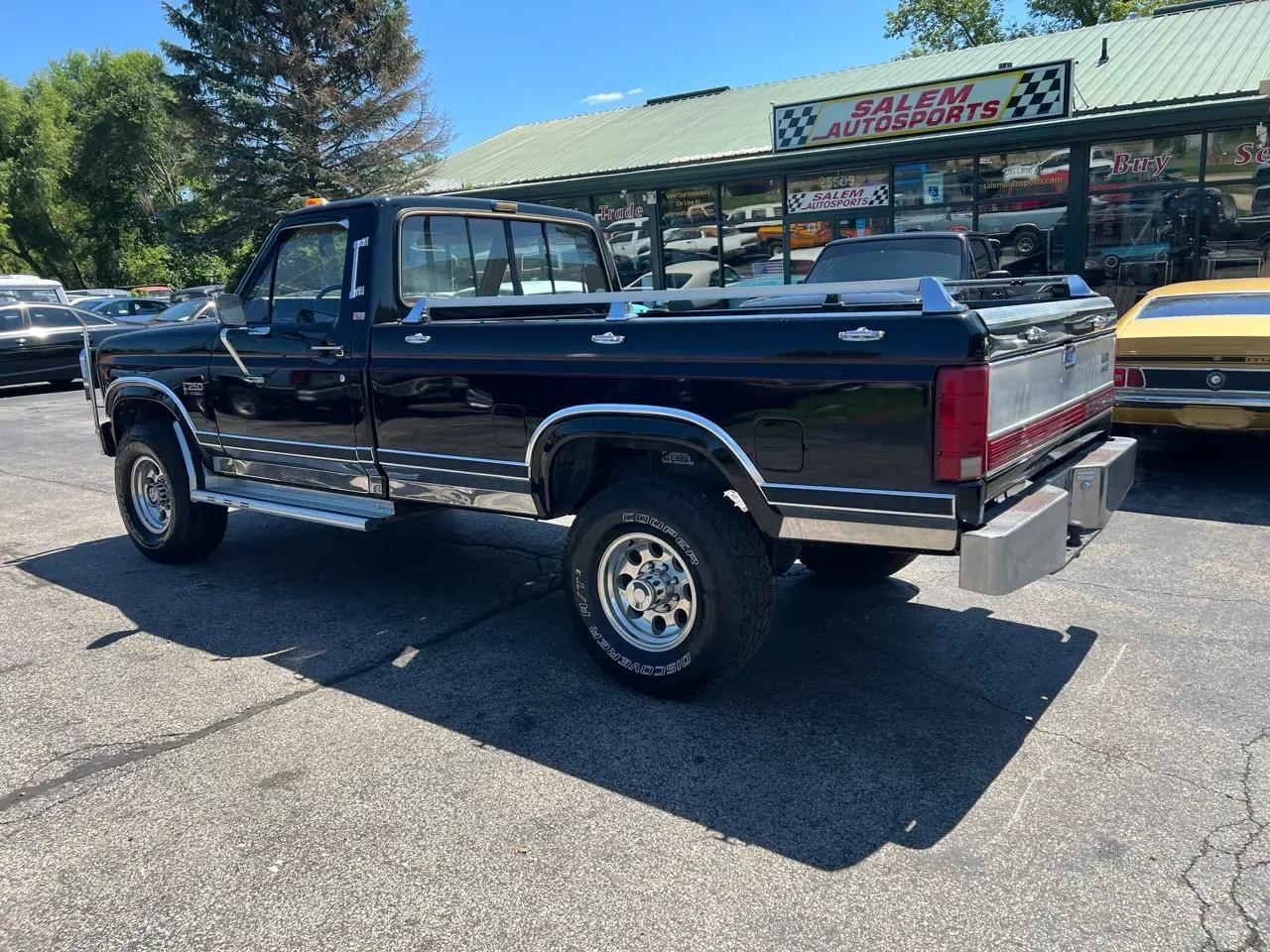 1986 Ford F-250 Lariat