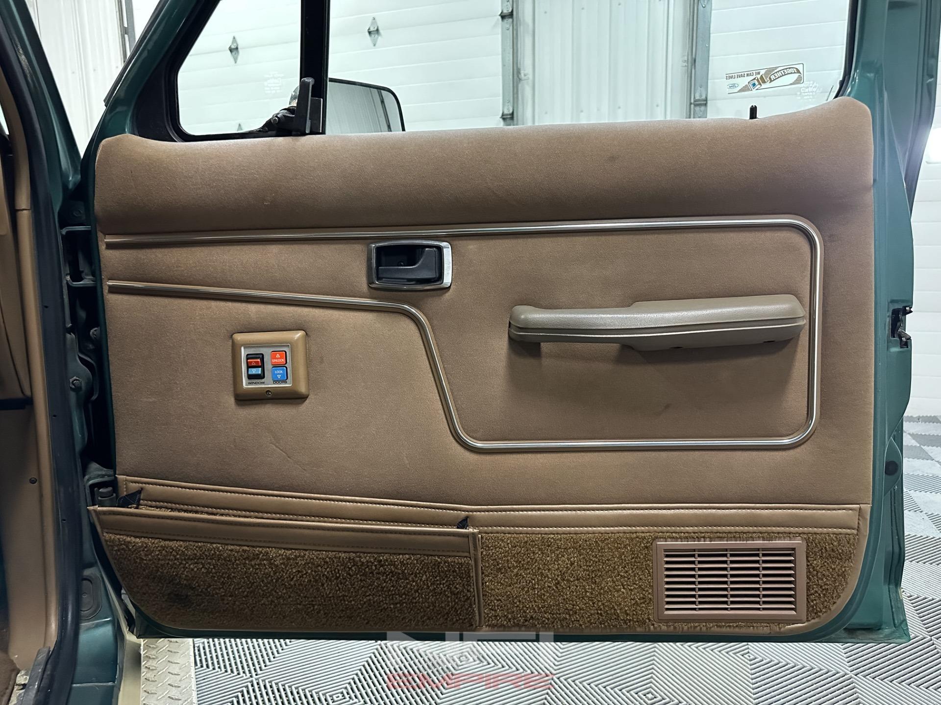 1988 Ford Bronco II Eddie Bauer