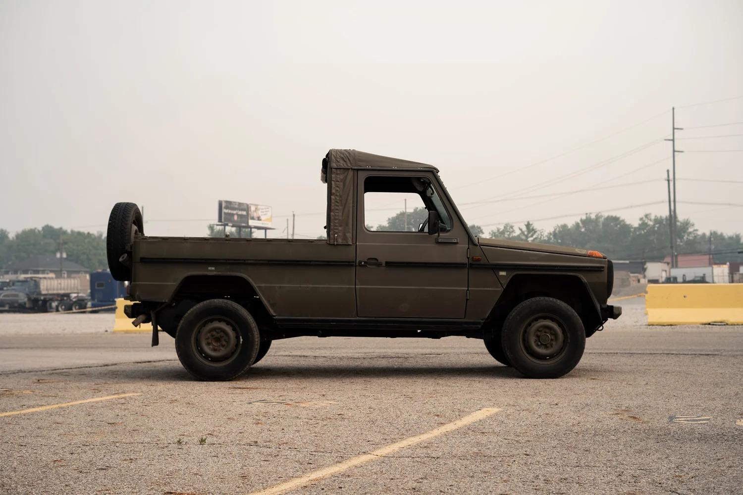 1989 Mercedes-Benz/Puch 230GE - 2