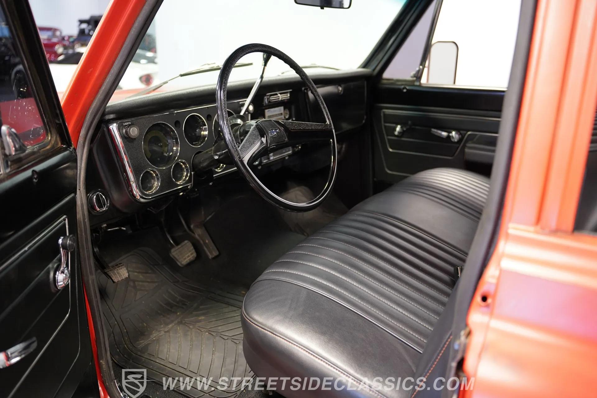1972 Chevrolet Suburban Patina Restomod