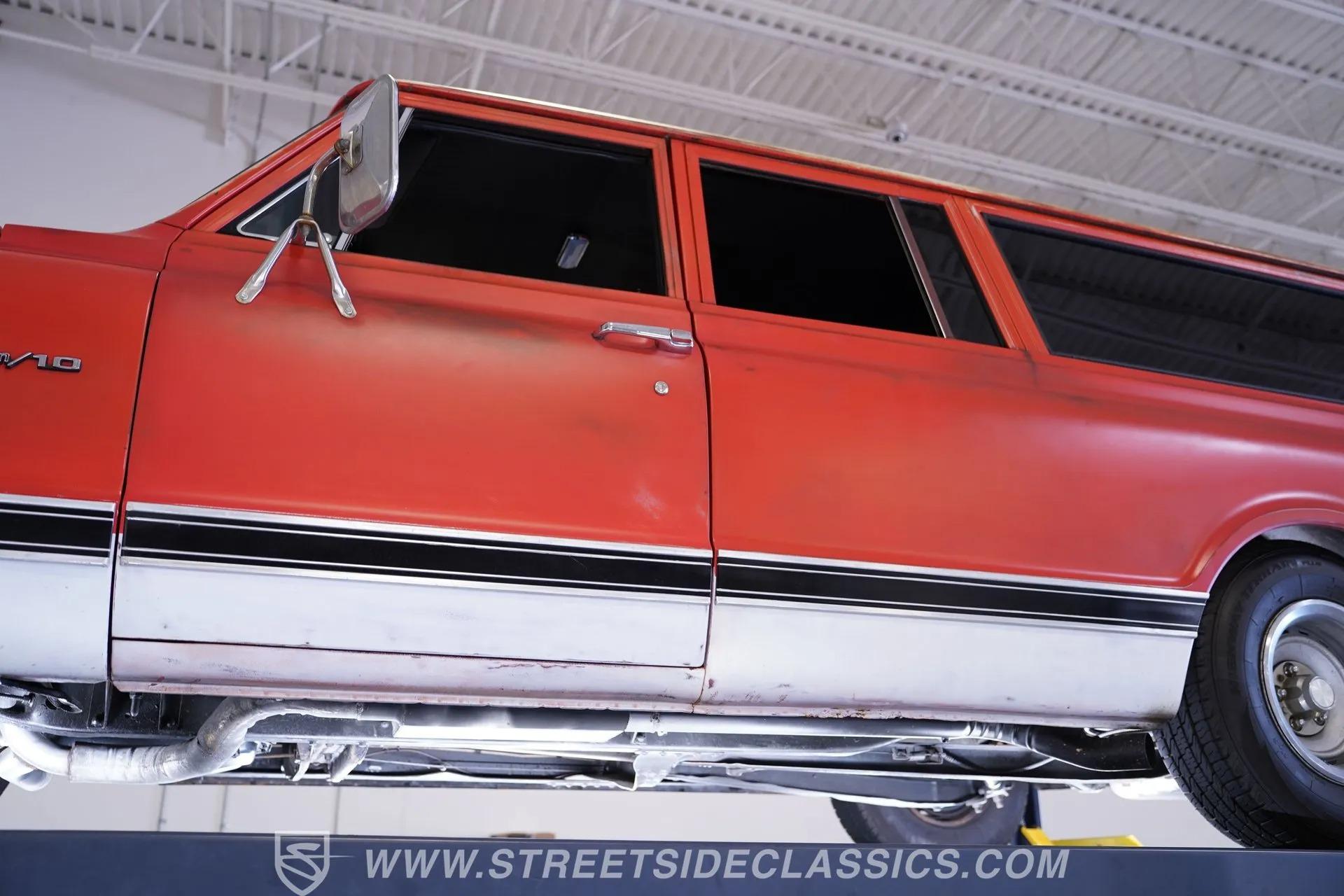 1972 Chevrolet Suburban Patina Restomod