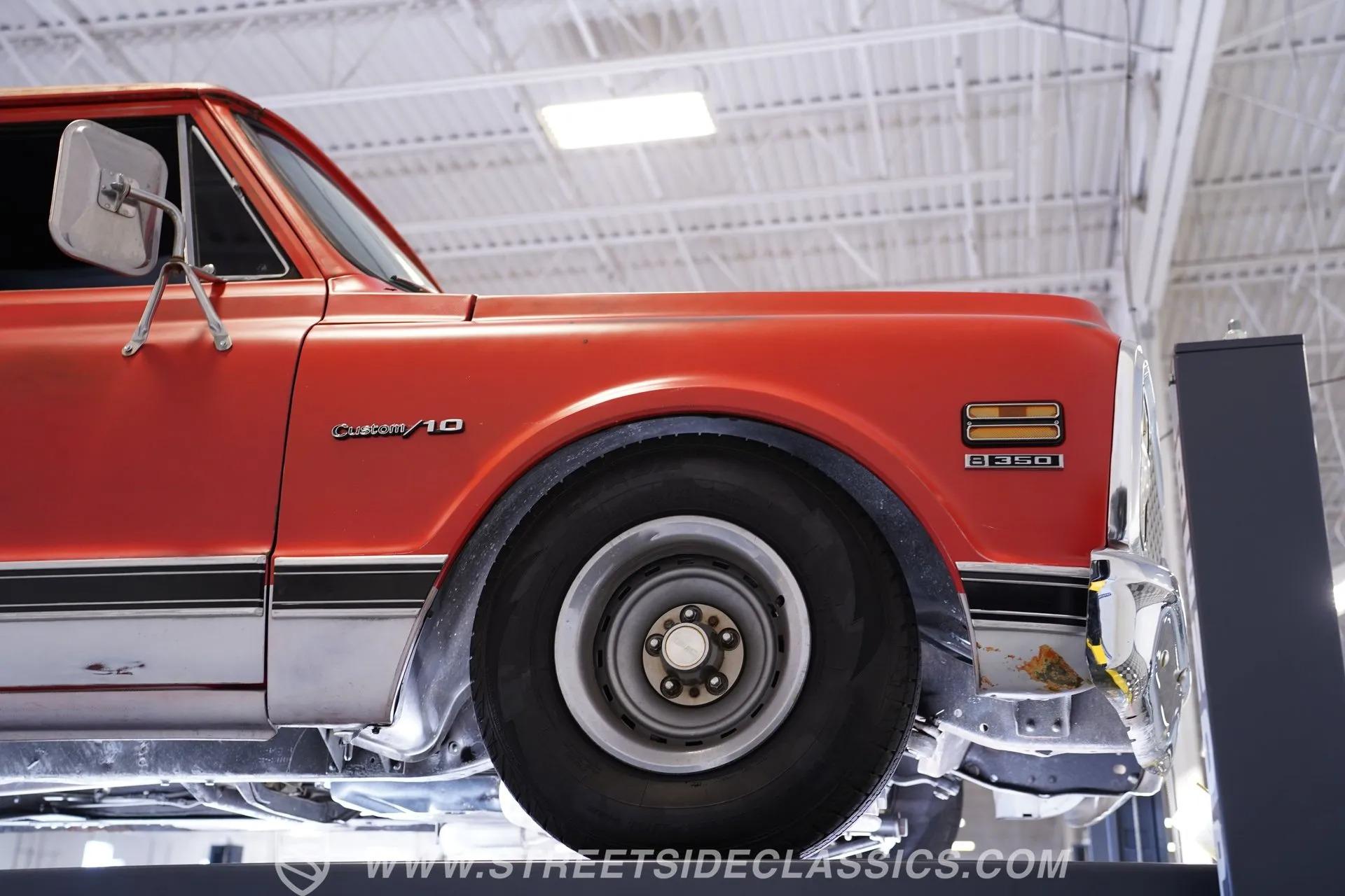 1972 Chevrolet Suburban Patina Restomod