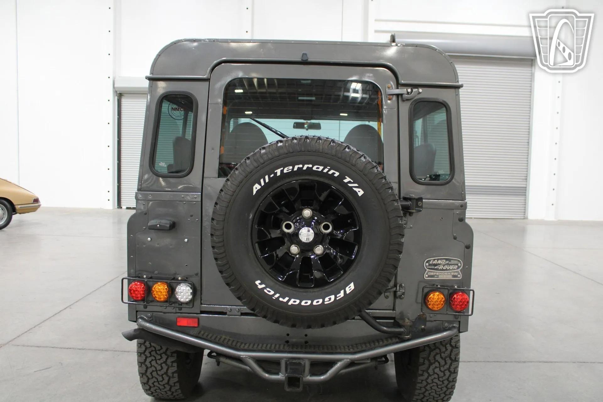 1995 Land Rover Defender 90 NAS