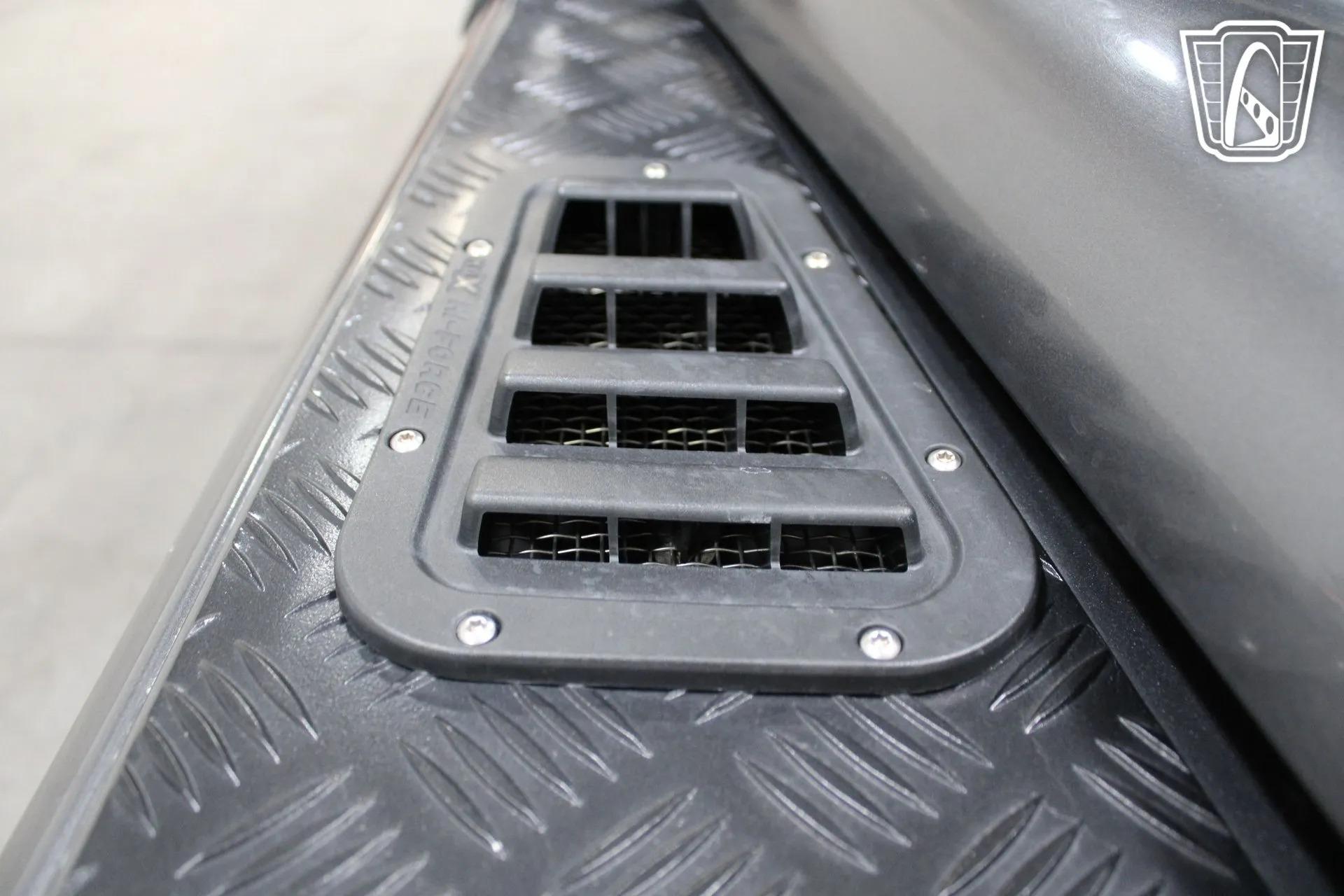 1995 Land Rover Defender 90 NAS