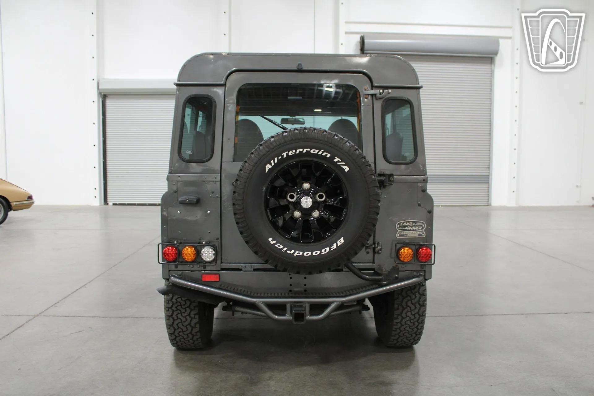 1995 Land Rover Defender 90 NAS