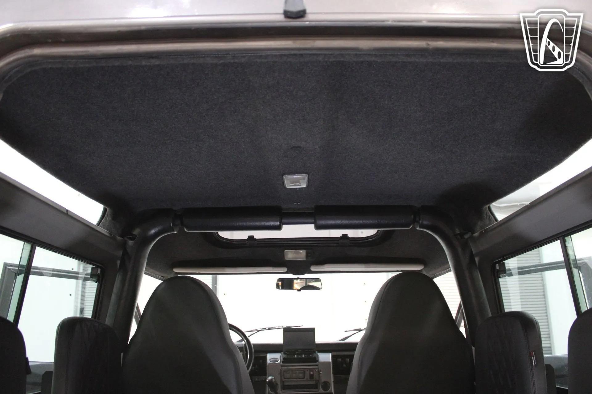 1995 Land Rover Defender 90 NAS