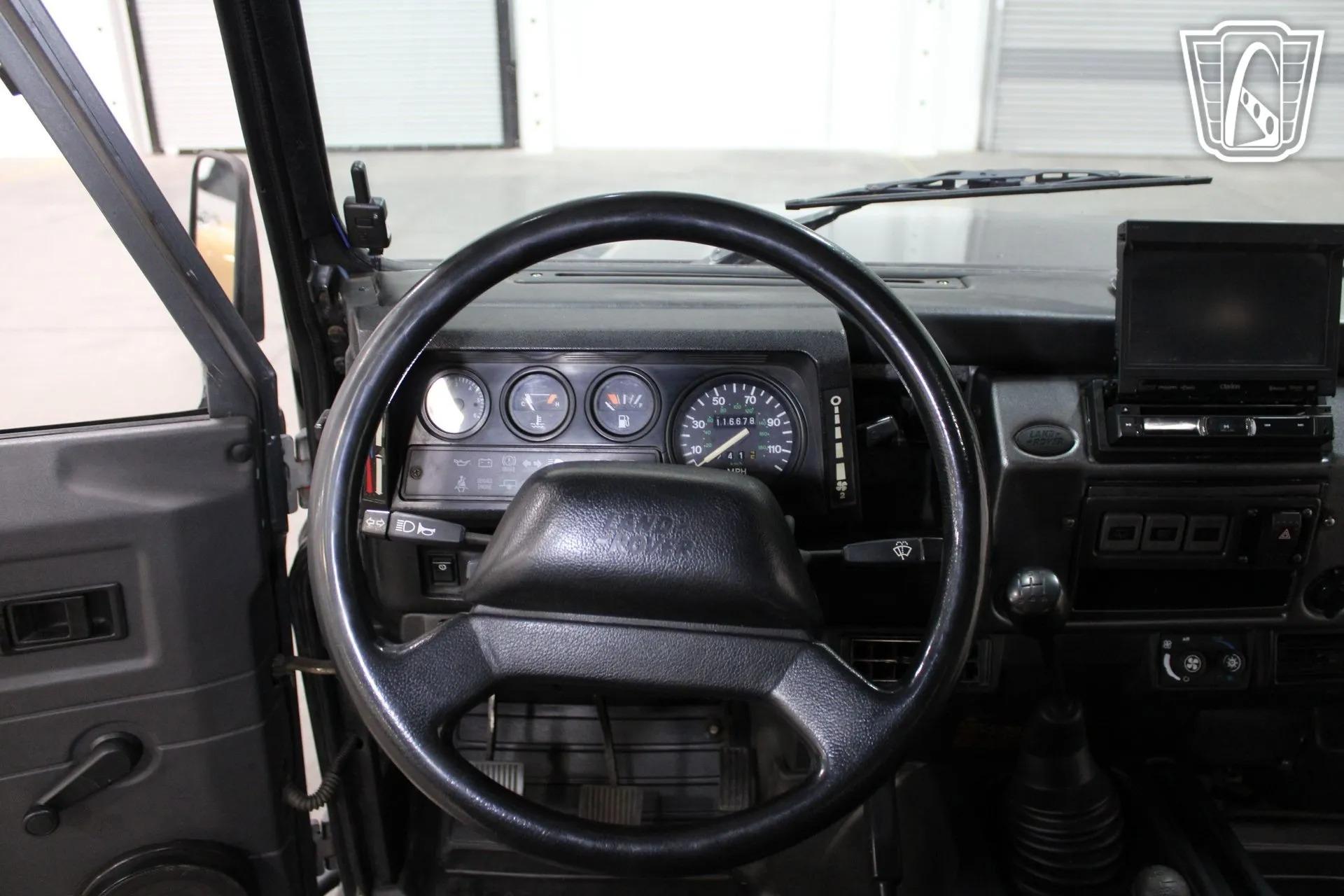 1995 Land Rover Defender 90 NAS