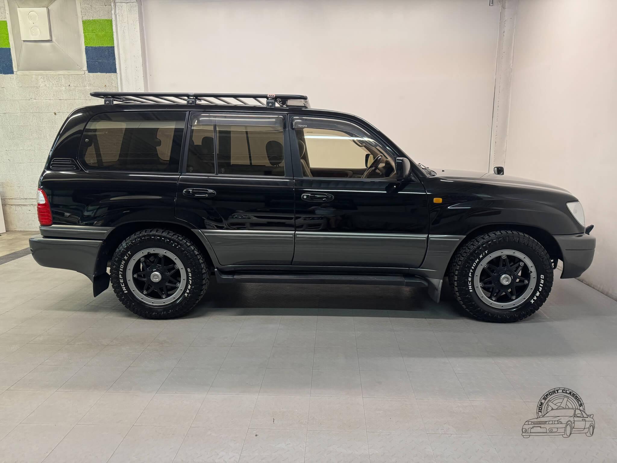 1999 Toyota Land Cruiser Cygnus