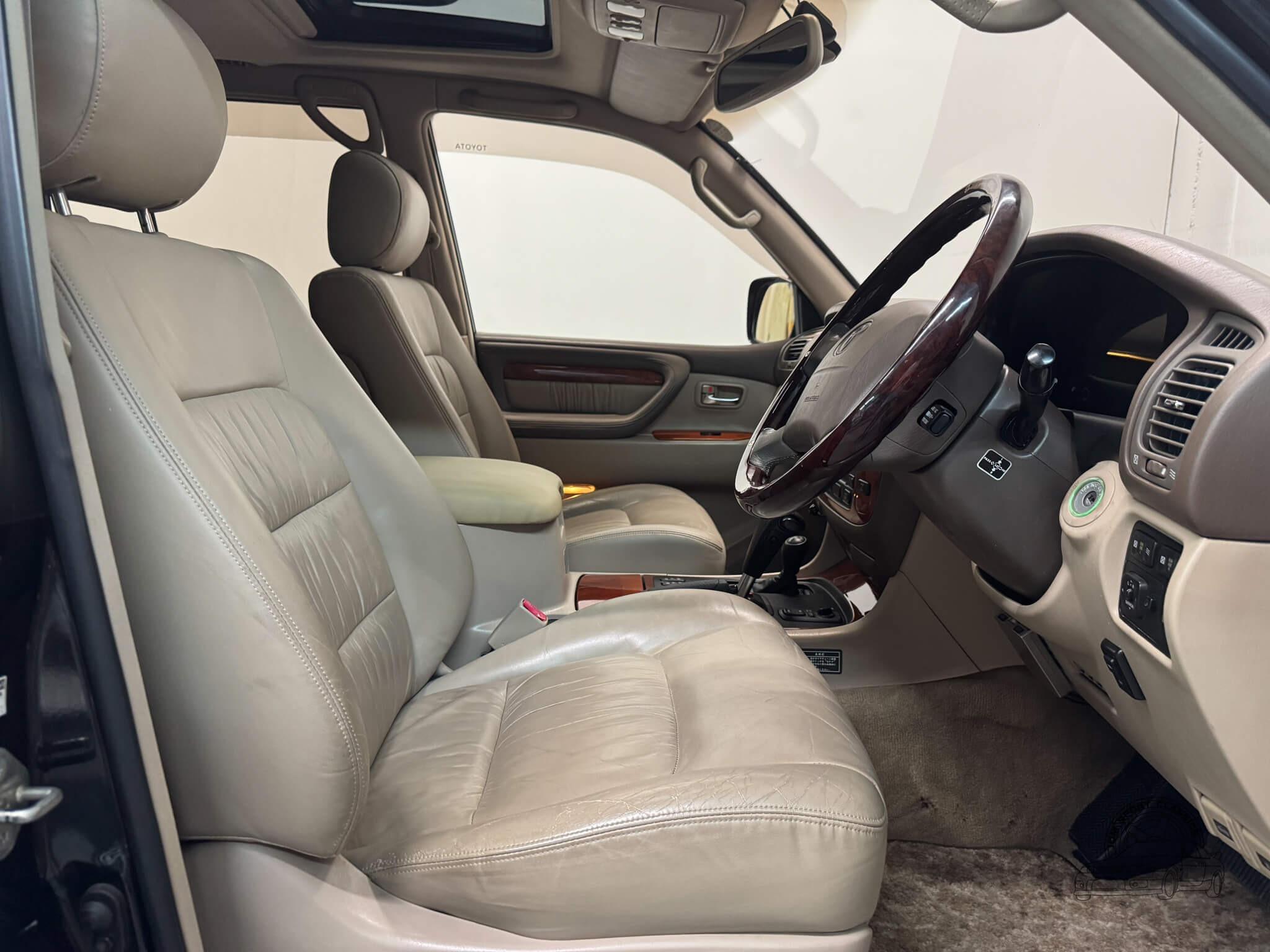 1999 Toyota Land Cruiser Cygnus