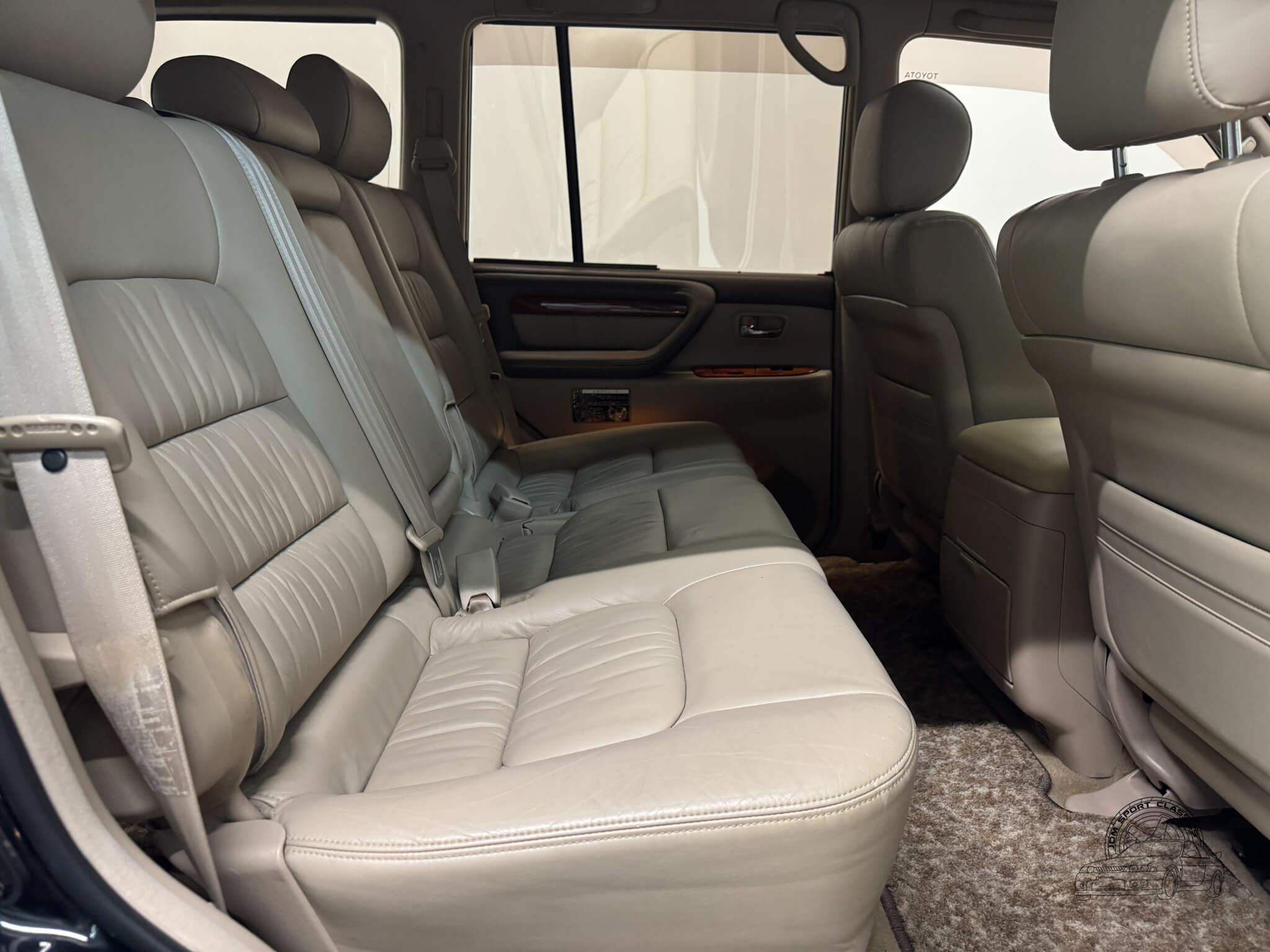 1999 Toyota Land Cruiser Cygnus