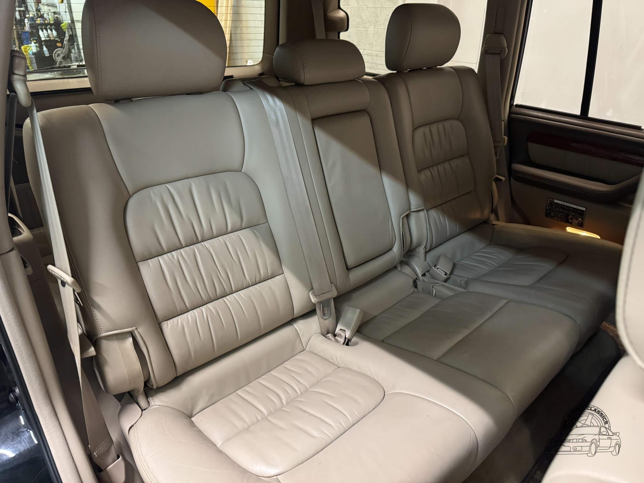 1999 Toyota Land Cruiser Cygnus