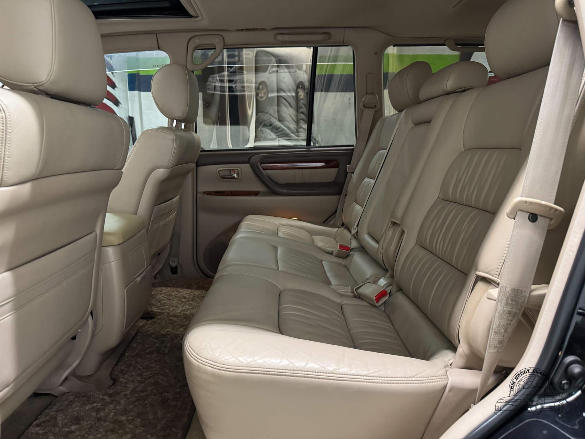 1999 Toyota Land Cruiser Cygnus