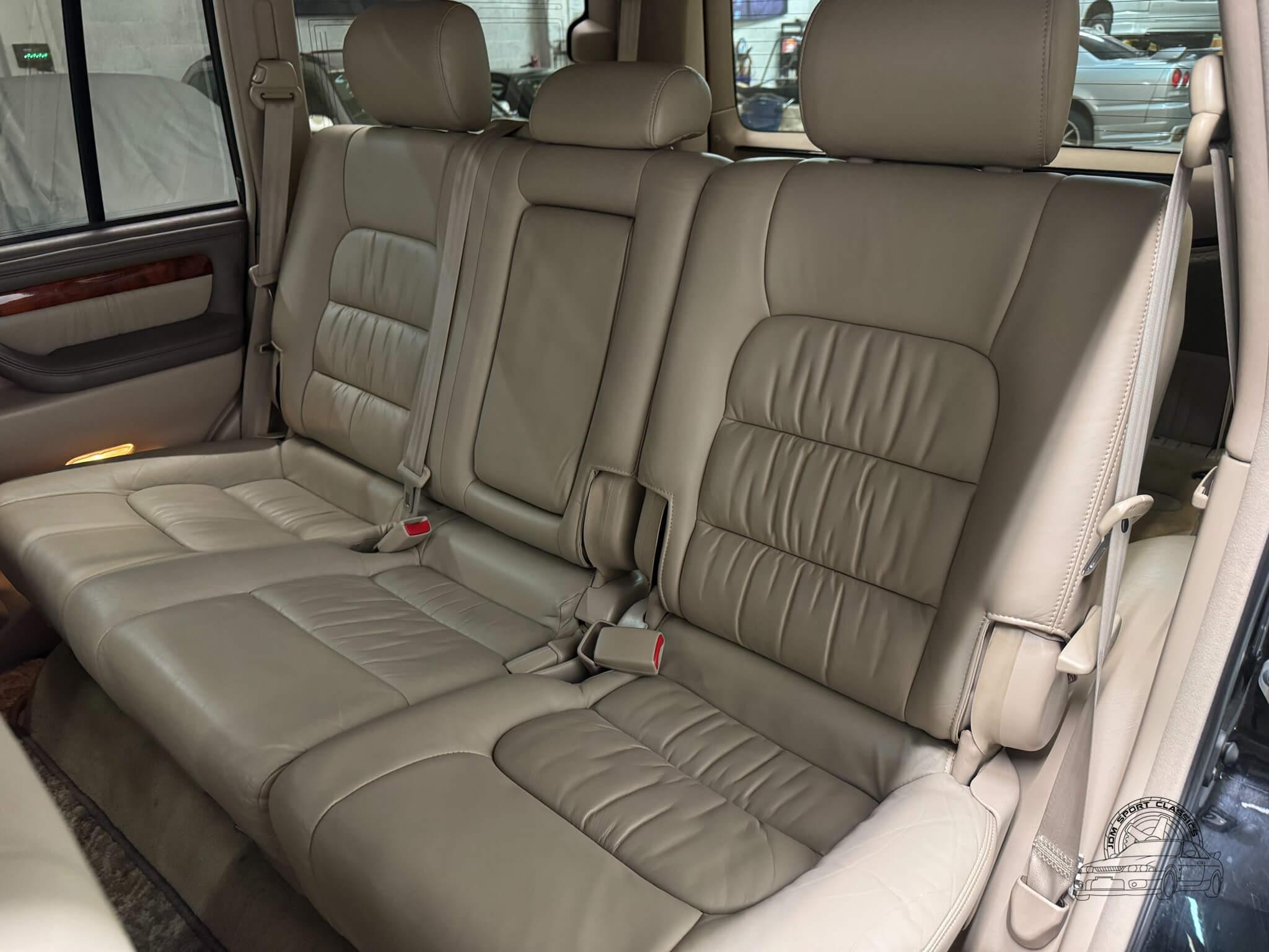 1999 Toyota Land Cruiser Cygnus