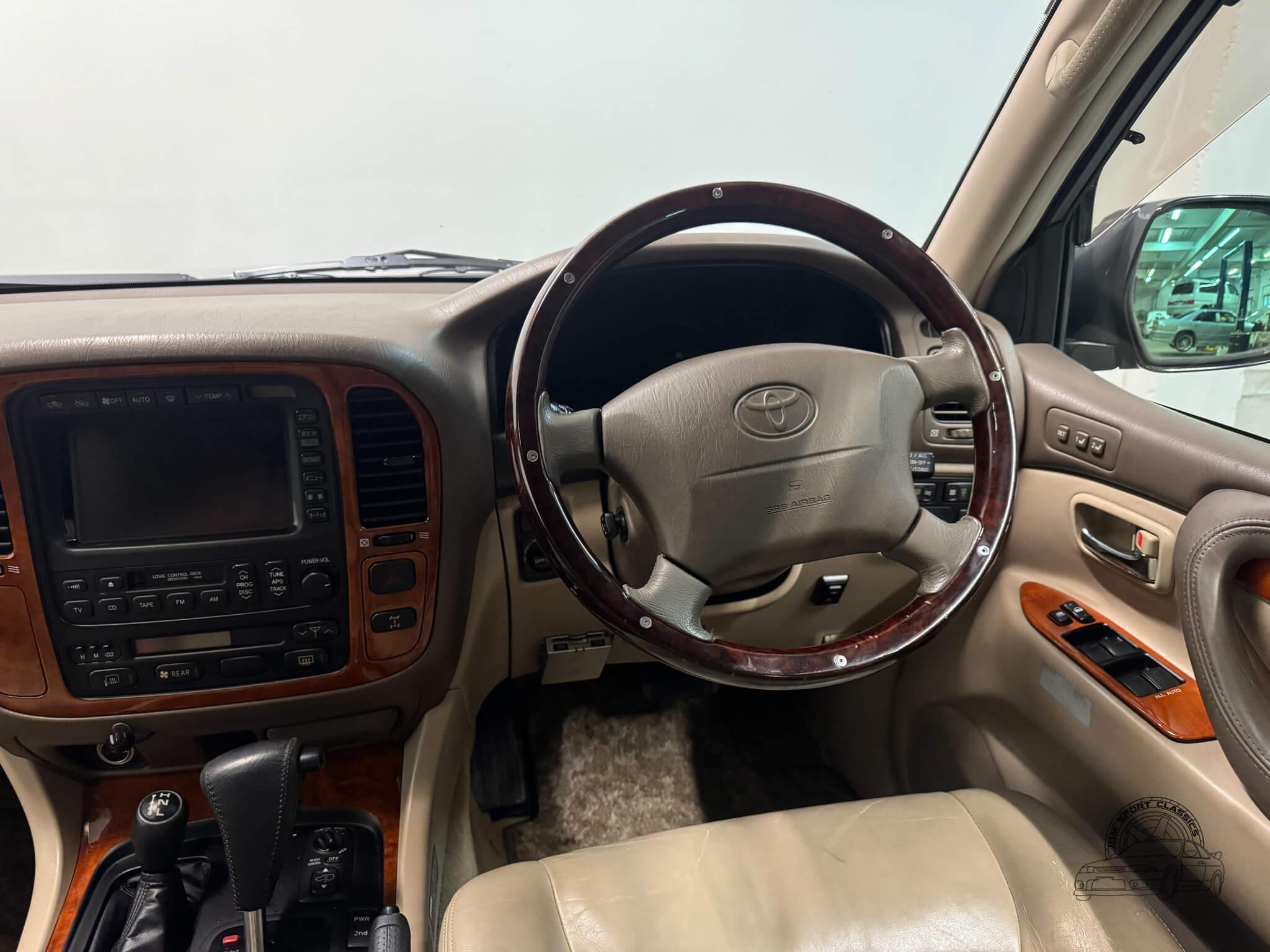 1999 Toyota Land Cruiser Cygnus