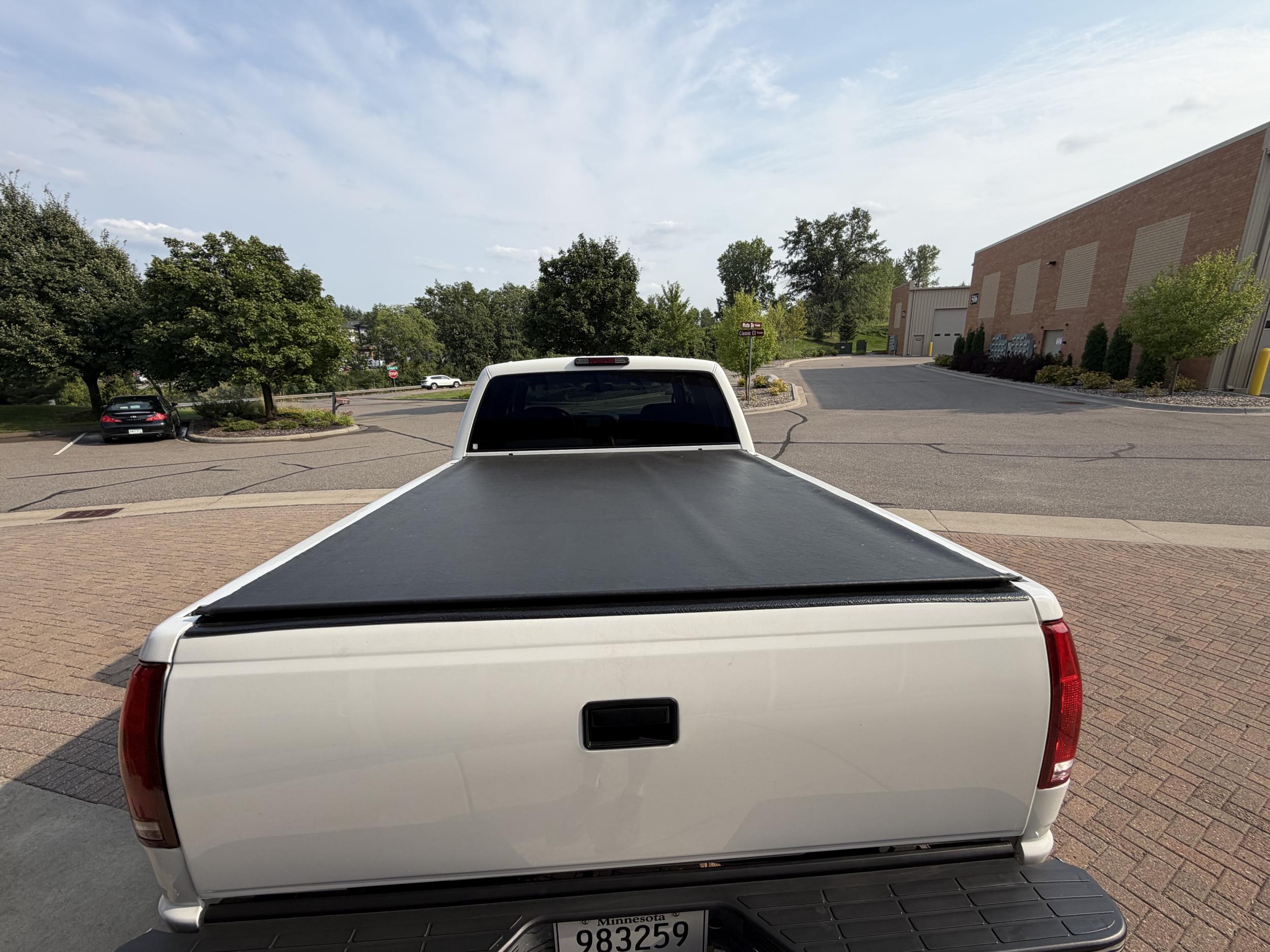 Modified 2000 GMC Sierra K2500 SL