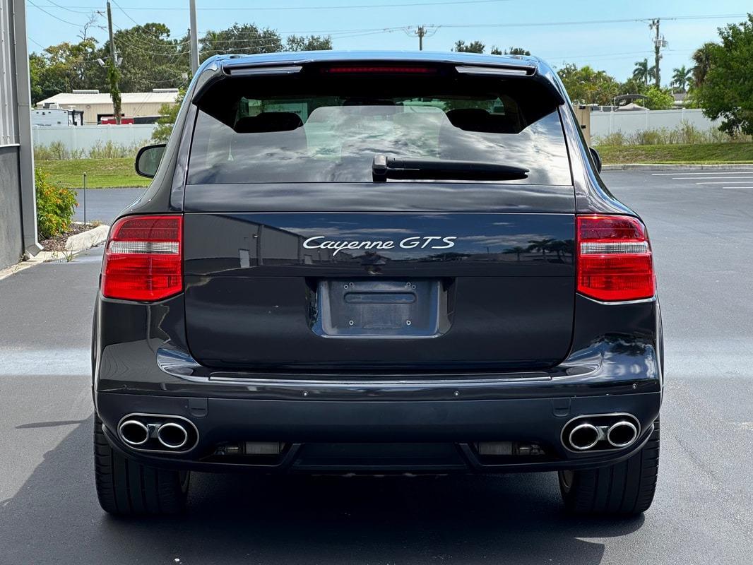 2010 Porsche Cayenne GTS