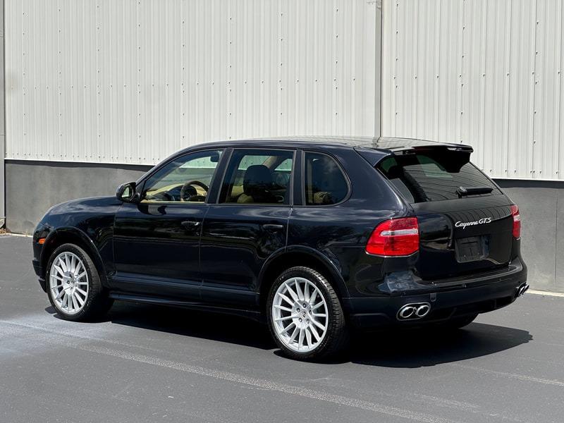 2010 Porsche Cayenne GTS