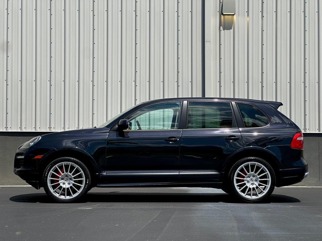2010 Porsche Cayenne GTS